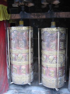 Large prayer wheel